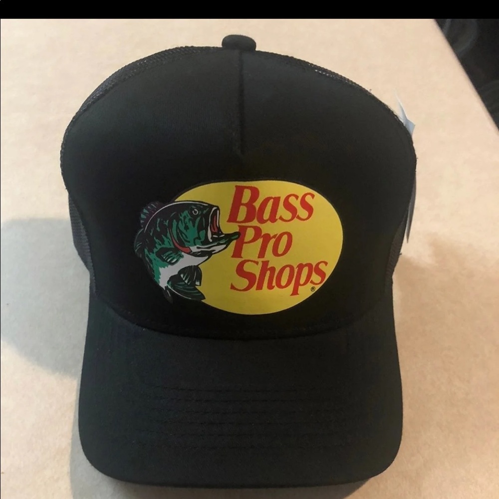 Bass pro shops black snapback hat. Brand new with tags. Will ship with care.